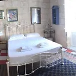 Vallettastay Standard In *
